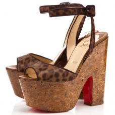 Christian Louboutin Super Dombasle sleehakken van 140 mm met luipaardprint Christian Louboutin Super Dombasle sleehakken van 140 mm met luipaardprint