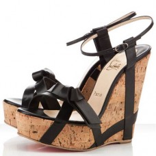 Christian Louboutin Miss Cristo sleehakken van 140 mm, zwart Christian Louboutin Miss Cristo sleehakken van 140 mm, zwart