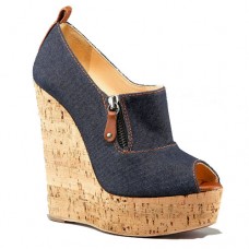 Christian Louboutin Deroba Denim sleehakken van 140 mm in blauw