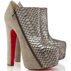 Christian Louboutin 4A 160mm enkellaarsjes in taupe