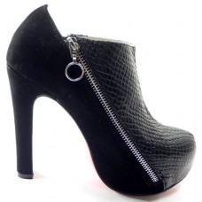 Christian Louboutin 4A 120mm enkellaarsjes zwart