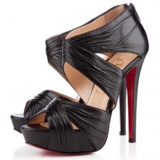 Christian Louboutin Bandra 140mm enkellaarsjes zwart