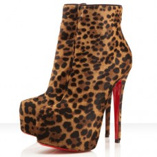 Christian Louboutin Daf Booty 160mm enkellaarsjes met luipaardprint