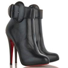 Christian Louboutin Trottinette 140mm enkellaarsjes zwart