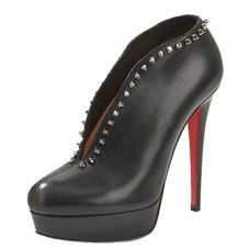 Christian Louboutin Miss Fast Plato 120mm enkellaarsjes zwart