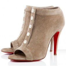 Christian Louboutin Maotic 120mm enkellaarsjes in camelkleur