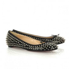 Christian Louboutin Big Kiss ballerina's met studs, zwart Christian Louboutin Big Kiss ballerina's met studs, zwart