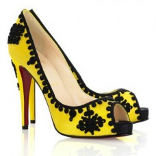 Christian Louboutin Very Brode 120mm Peep Toe Pumps Geel