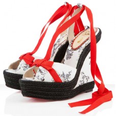 Christian Louboutin Isabelle sleehakken van 140 mm in het wit