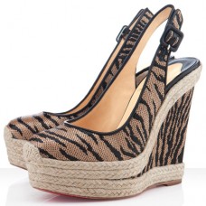Christian Louboutin Everesta sleehakken van 140 mm, bruin Christian Louboutin Everesta sleehakken van 140 mm, bruin